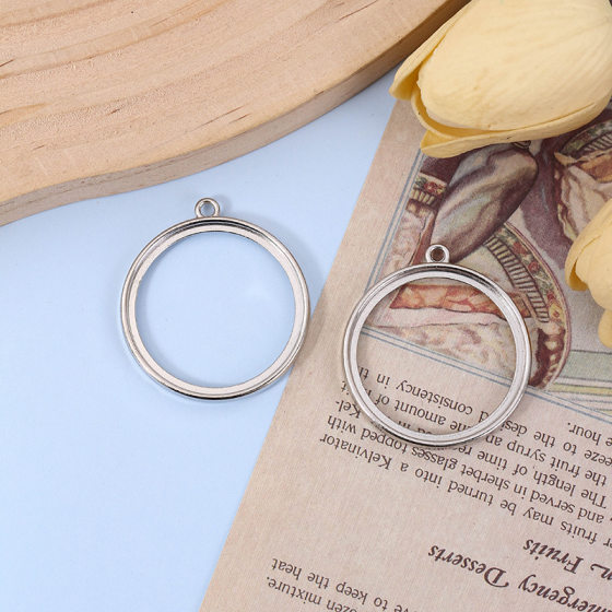 Manufacturer 35mm Silver Cut Out Circle Single Hanging Pendant DIY Korean Style Earrings Earrings Stainless Steel Accessories Material