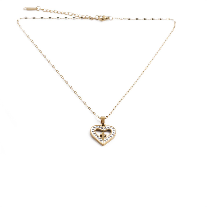 Wholesale Jewelry Heart-shaped Shell Cross Pendant Stainless Steel Necklace Nihaojewelry display picture 6