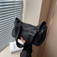 С����Ʒ�|ͨ���������ذ����e����������Ů��W���r�Іμ�б���