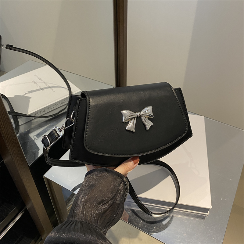 Women's Underarm 2024 Autumn New Trendy High-Value Fashion Versatile Shoulder Crossbody Bowknot Saddle Bag_voghion.com