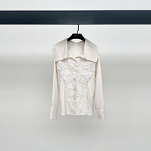 安斐欧娜2025新款披肩式大翻领立体蕾丝花边清新浪漫女长袖白衬衫