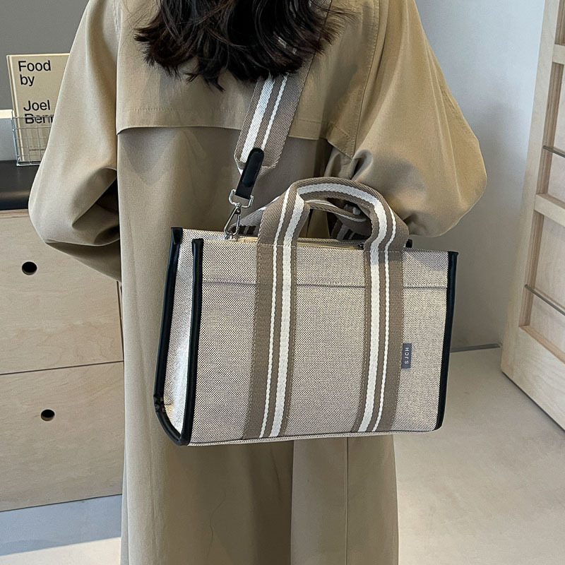 Bolsos bolsos de mujer bolsos de mensajero de color en contraste 2024 nueva tendencia transfronteriza bolsos de mujer bolsos de lona marea femenina