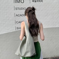 大容量包包女夏季2025新款休闲简约单肩购物袋软皮百搭通勤托特包