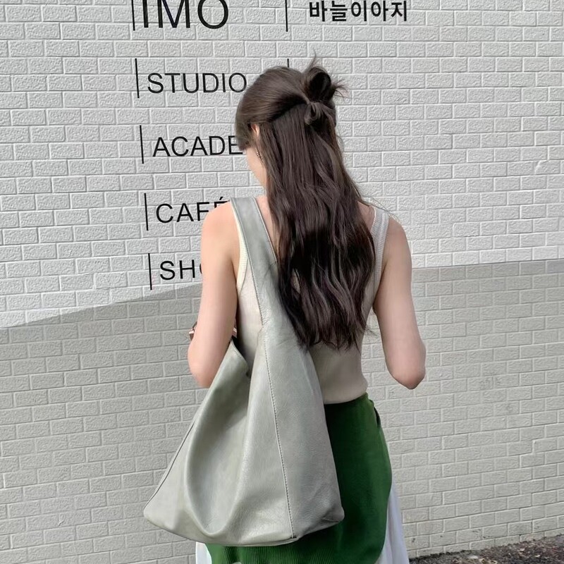 大容量包包女夏季2025新款休闲简约单肩购物袋软皮百搭通勤托特包|undefined