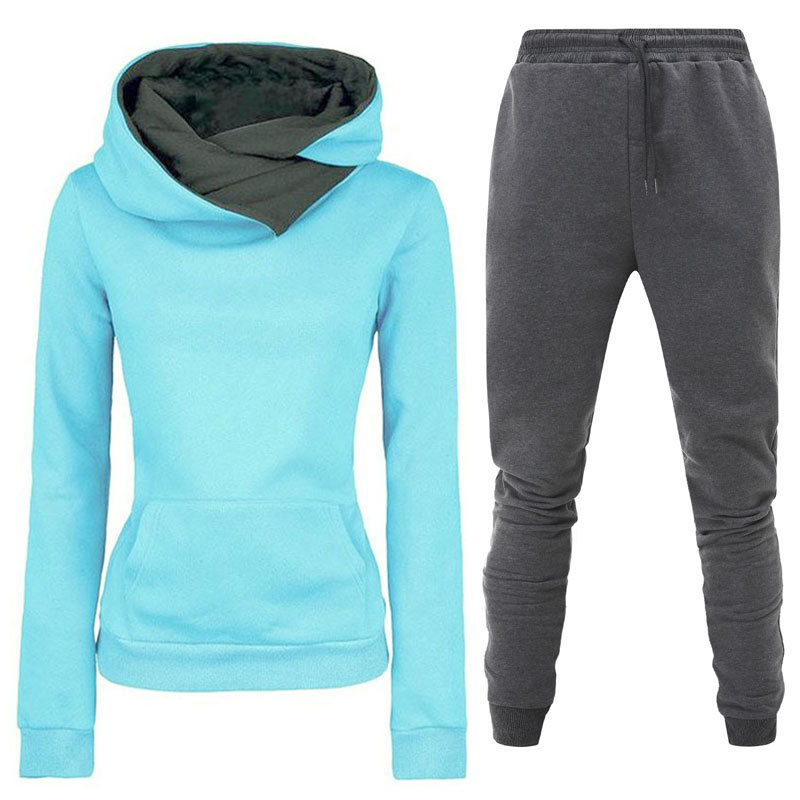 En stock 23 Otoño e Invierno Nuevo traje de ropa deportiva con Capucha forrada de lana para mujer bolso cálido suéter pantalones ropa de mujer al por mayor