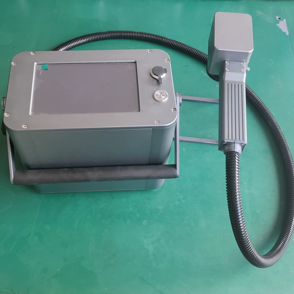 Ручной лазерный маркировочный станок, небольшой портативный волоконный гравировальный станок, полностью автоматический кодировочный и гравировальный станок из нержавеющей стали, металла