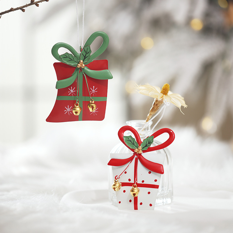 2022 nuevos productos decoraciones navideñas colgantes de hierro forjado bolsas de regalo campana decoración accesorios colgantes de árbol de Navidad