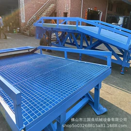 登车桥;升降台;工具车