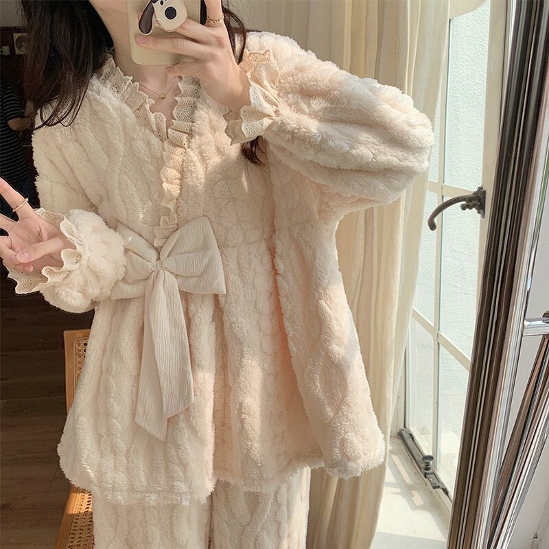 Light Luxury Coral Velvet Pajamas for Women in Autumn and Winter Large Size Loose Bow Fleece-Lined Thickeneded Flannel Home Wear Set