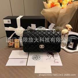 海外代购积分vip gift菱格鱼子酱大cf真皮内置not for sale女包