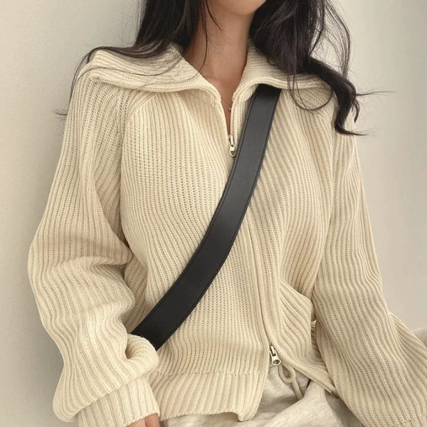 Тёмно-синий