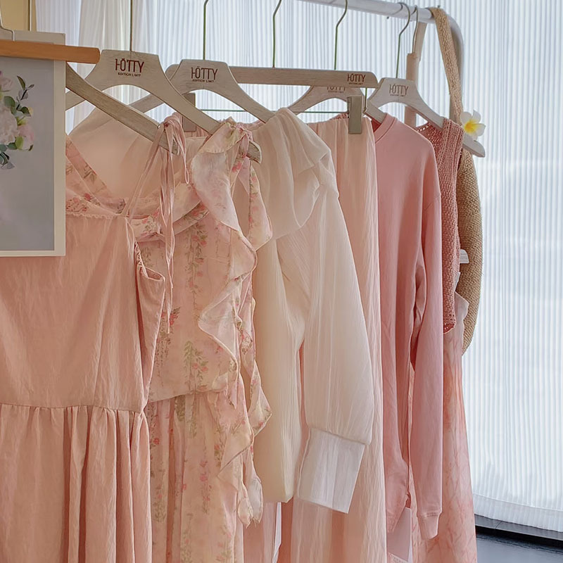 2025夏装四季青女装粉色设计师品牌撤柜尾货杂款批发实体直播货源