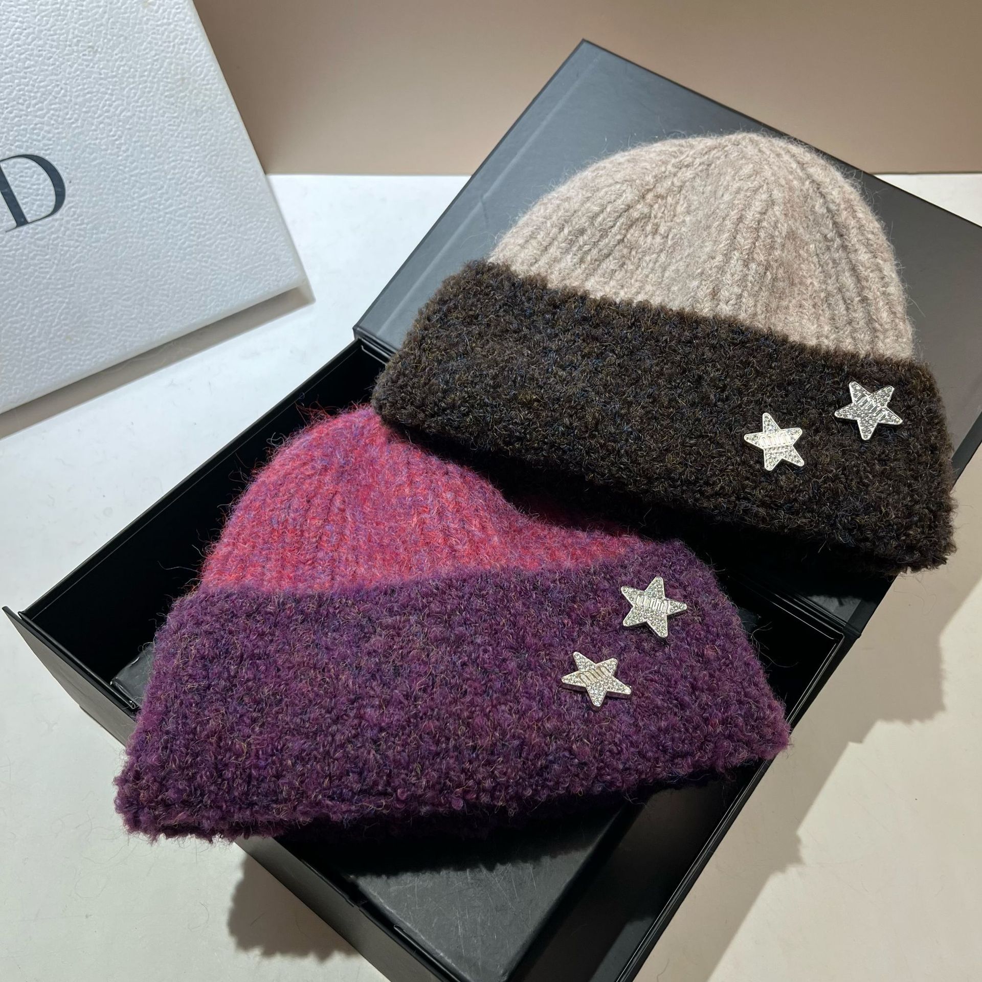 Women's Elegant Princess Sweet Star Eaveless Wool Cap display picture 2