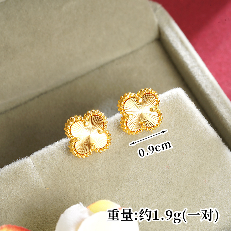 Antiguo estilo vietnamita arenas flores pernos de orejas de alta calidad para mujeres no se desvanecen cuatro hojas cinco flores joyas de orejas de aleación de latón