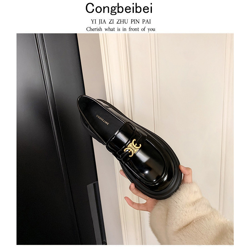 2024 primavera nuevo estilo de cuero, punta redonda, arco de triunfo, hebilla de oro, plataforma gruesa, zapatos de cuero para mujer, fondo plano, todo fósforo