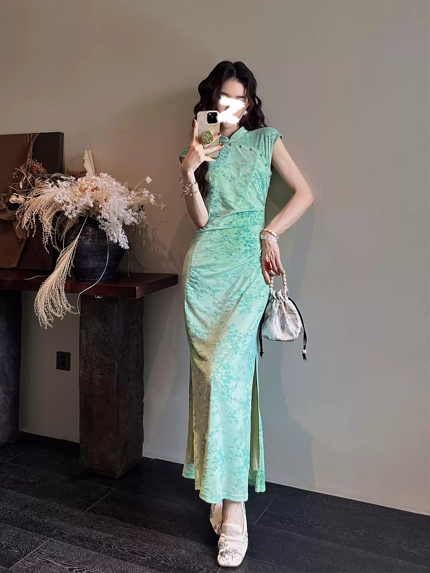 Đầm maxi cải lương kiểu sườn xám nhung tăm, eo thon, xẻ tà dài — Vàng trăng, Tía đường, Xanh mây, Xanh lục chi tiết 1