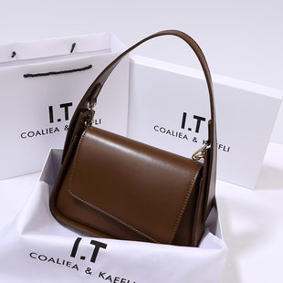 Retro one-shoulder bag, Hong Kong, high-end