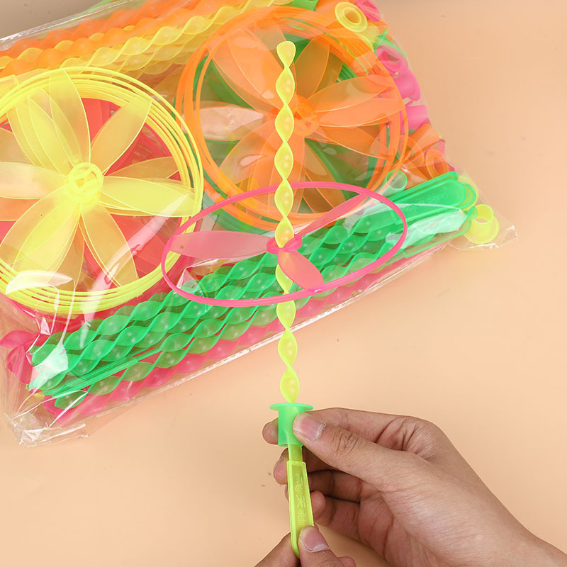 Medium-sized non-luminous flying sky fairy hand-pushed flying saucer nostalgic toys wholesale bamboo dragonfly stall push gifts