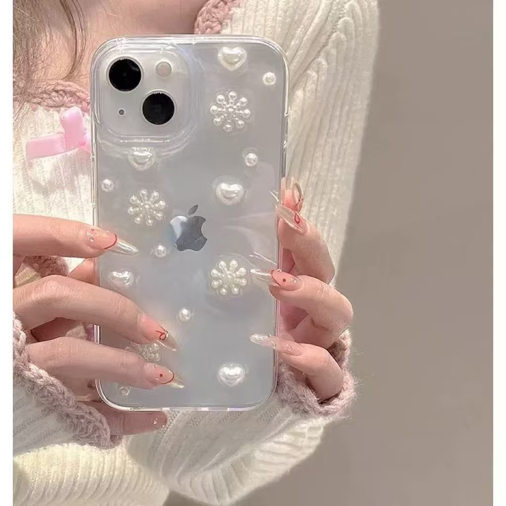 El paquete de copos de nieve de perlas tridimensionales INS love Pearl es adecuado para el soporte antideslizante del teléfono móvil Apple huawei.