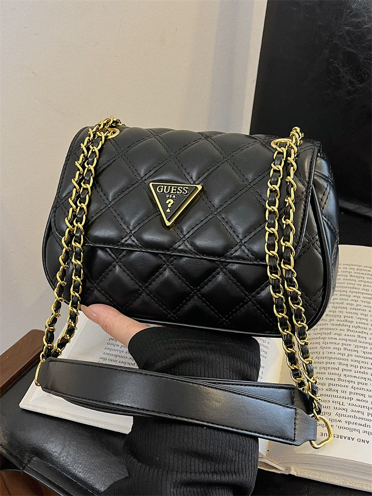 One-shoulder Bag, Quilted Vegan Leather, Chain Strap, City Style (23×7×15 cm)