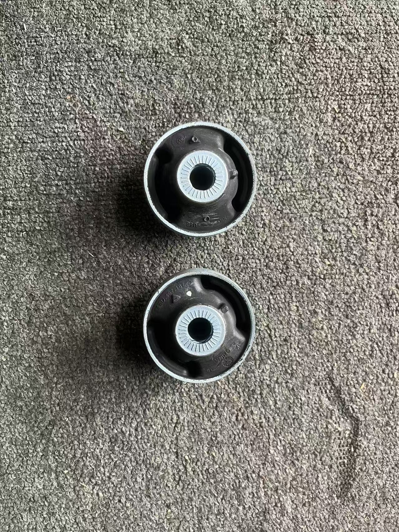 ID4ID6 lower control arm bushing, triangular arm bushing, original factory new 1ED407183/1EA407183D/1ED40