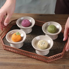 中国のレトロなセラミックデザートプレート、背の高いドライフルーツプレート、ティーケーキ、家庭用デザートプレート、絶妙なプレートディスプレイ用具