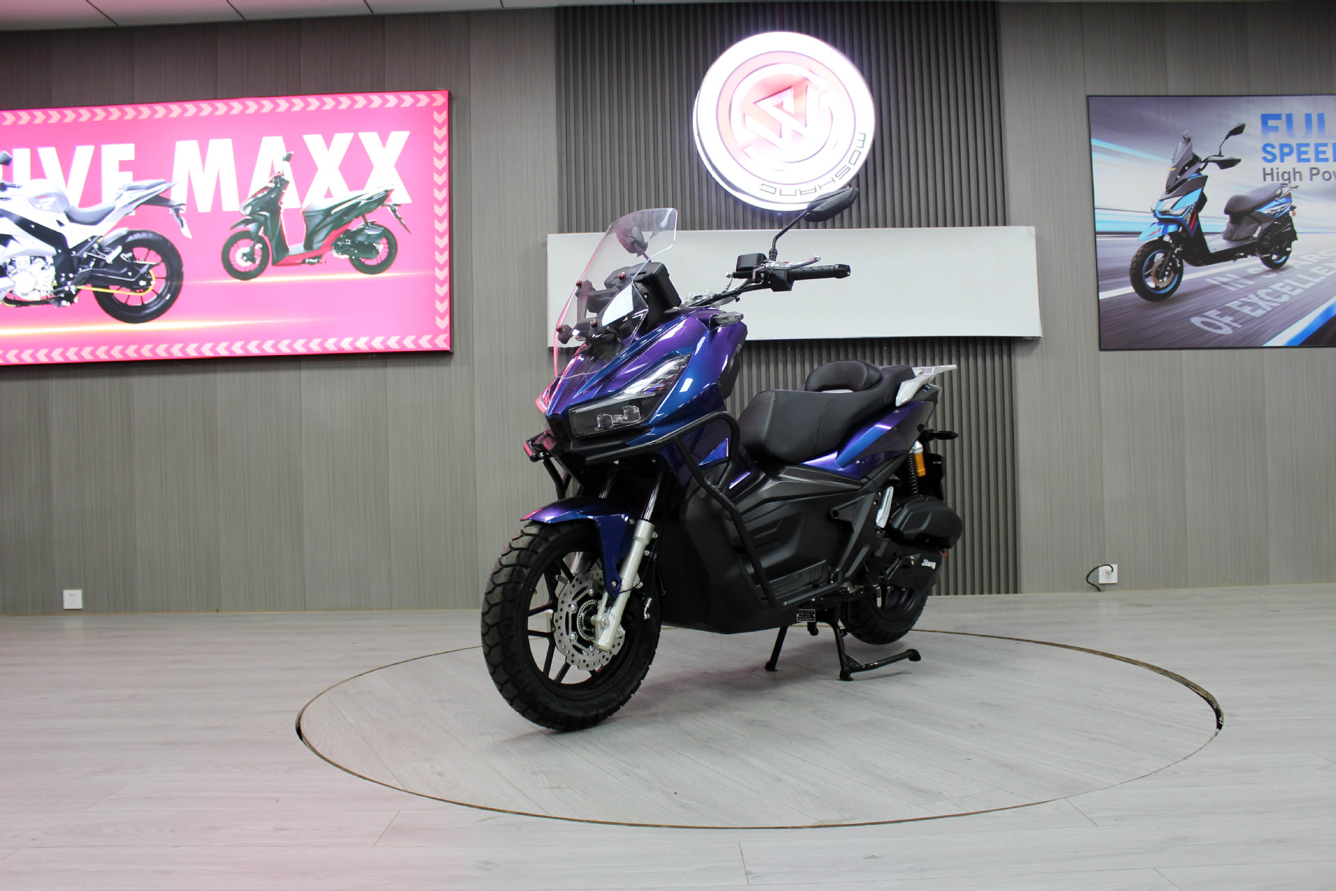Source Factory Fuel-Saving Scooter Transportation Two-Wheeled Motorcycle Powered in Russia Special Supply