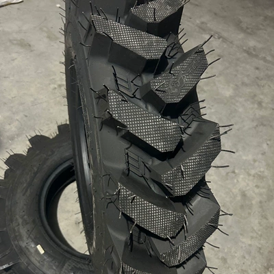 Tire snow chain, Tricycle Tractor with - 750-16-heavy-duty-transport-herringbone-inner-tube-pad-with-20-levels