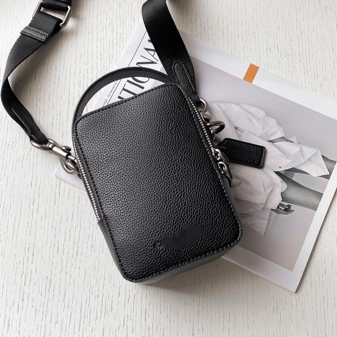 出口欧美男士包包真皮单肩包斜跨包尾单外贸原单商务包尾单小方包