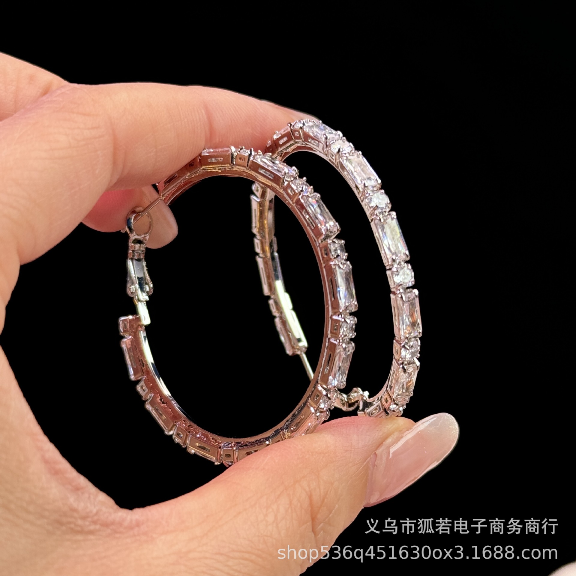 Yiwu workers cross-border fashion temperament exaggerated silver needle ear ring Europe and the United States cold wind zircon ear ring square wholesale earrings