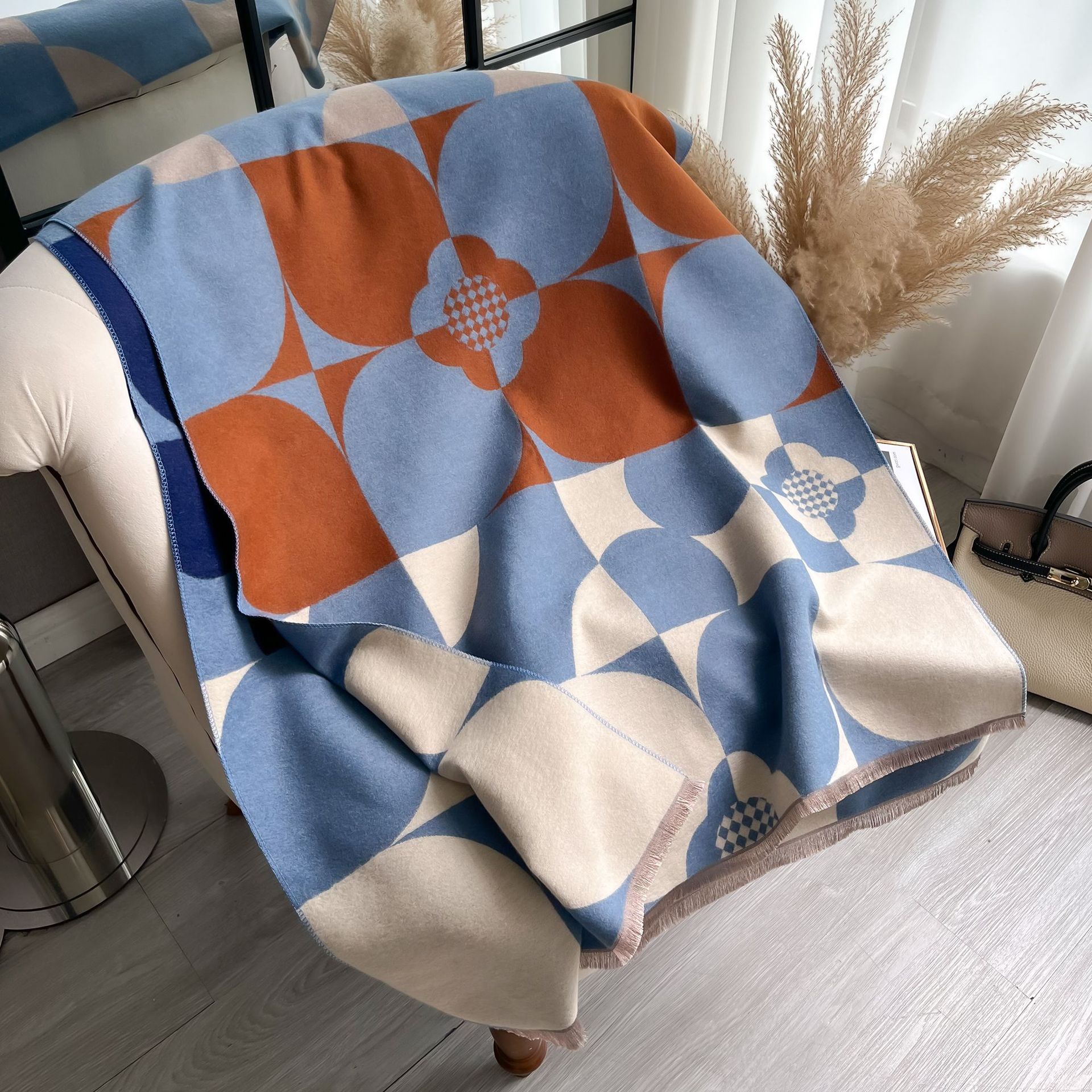 2024 moda europea y americana elegante bufandas de cachemira nuevo bufandas de doble cara invierno cálido de cuatro hojas de tela de flor chal