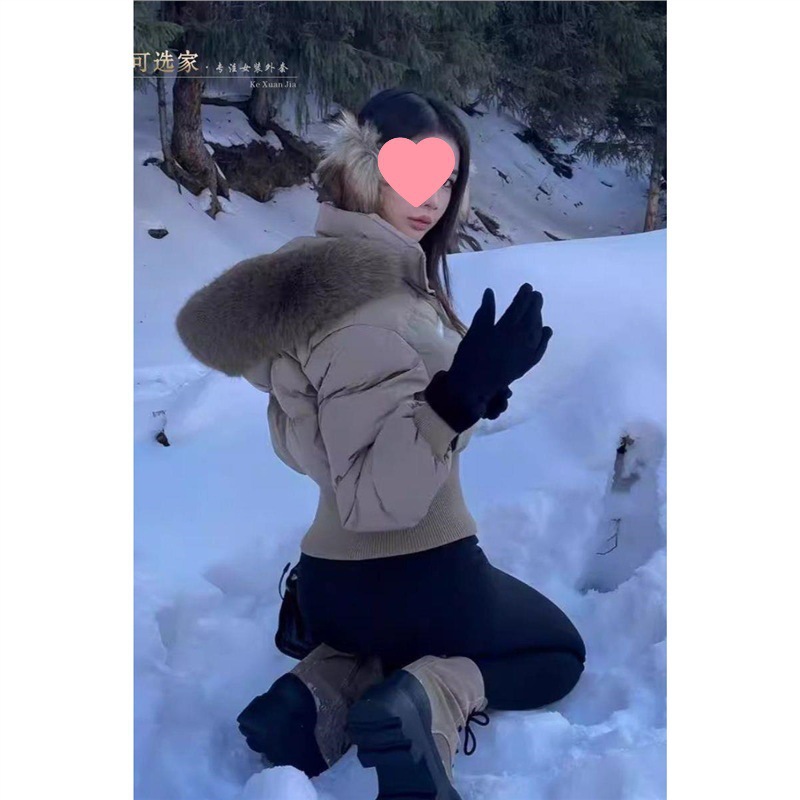 2025年冬季大毛领连帽收腰羽绒棉服女感时尚气质加厚保暖外套