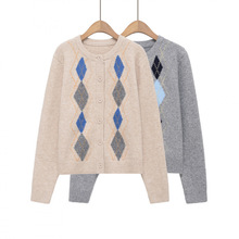 �羳Ů�b�S�����l2025�¿�W���L�A�I�L��ײɫ����b�ᘿ���Ů