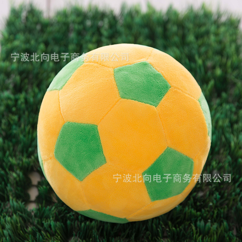 Balón de fútbol amarillo y verde de 18 cm.