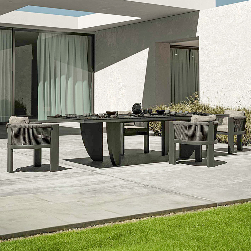 Mesa y silla al aire libre patio chalet tabla de madera larga impermeable alojamiento residencial terraza jardín al aire libre combinación de mesa de comedor de madera maciza casual