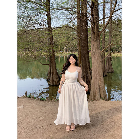 A generation of hair [first love Bai Yueguang] Mori backless dress French fat slim waist suspender dress