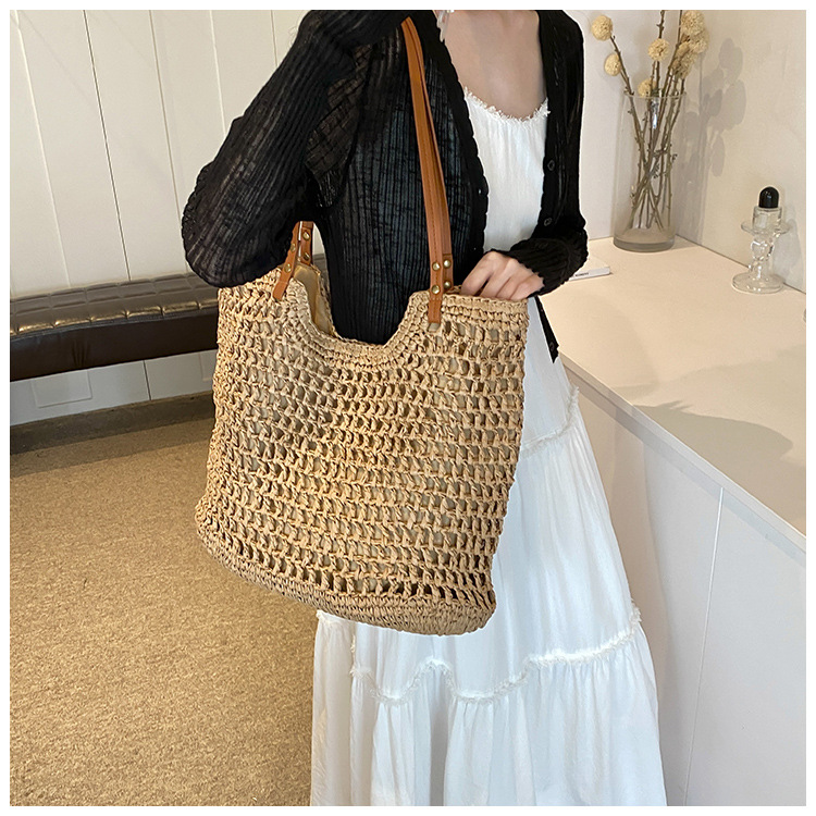 Seaside vacation 2024 new summer grass commuting tote bar large capacity handmade woven bag_voghion.com