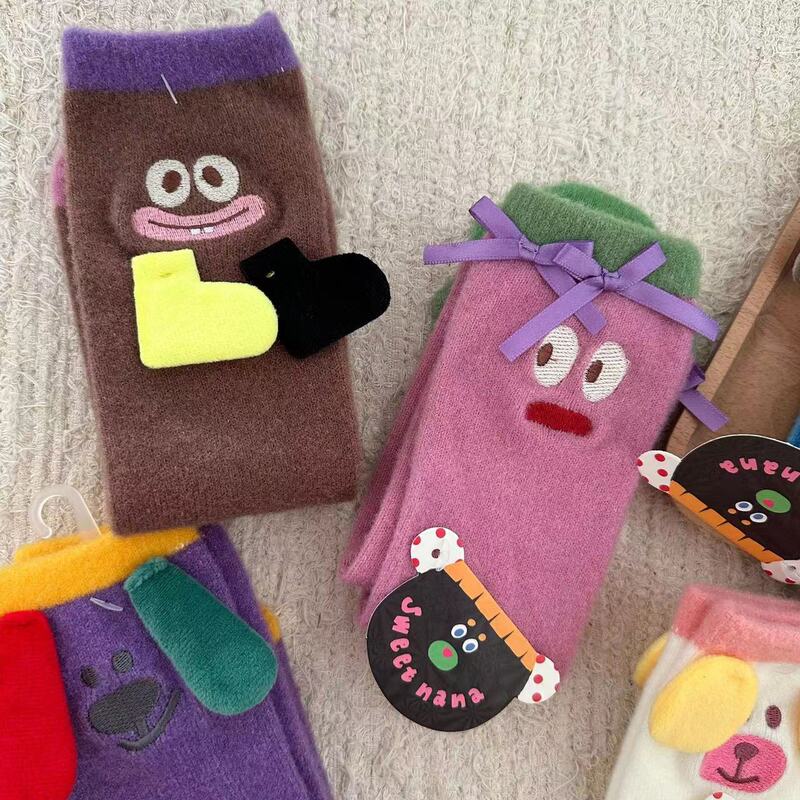 Xiaohongshu same three-dimensional plush socks women's super cute autumn and winter mid-calf length socks home niche water yarn sleep socks