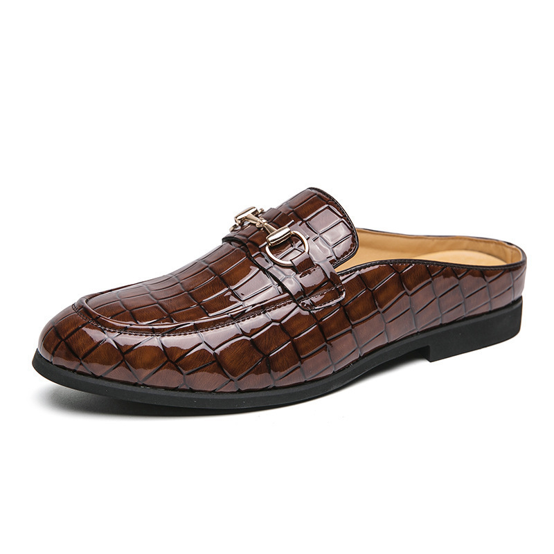 2025 verano nuevo hombre con cabeza de bolsillo medio zapatillas hombre 38 - 47 yardas transfronterizas gran hebilla de caballo medio zapatillas perezosas