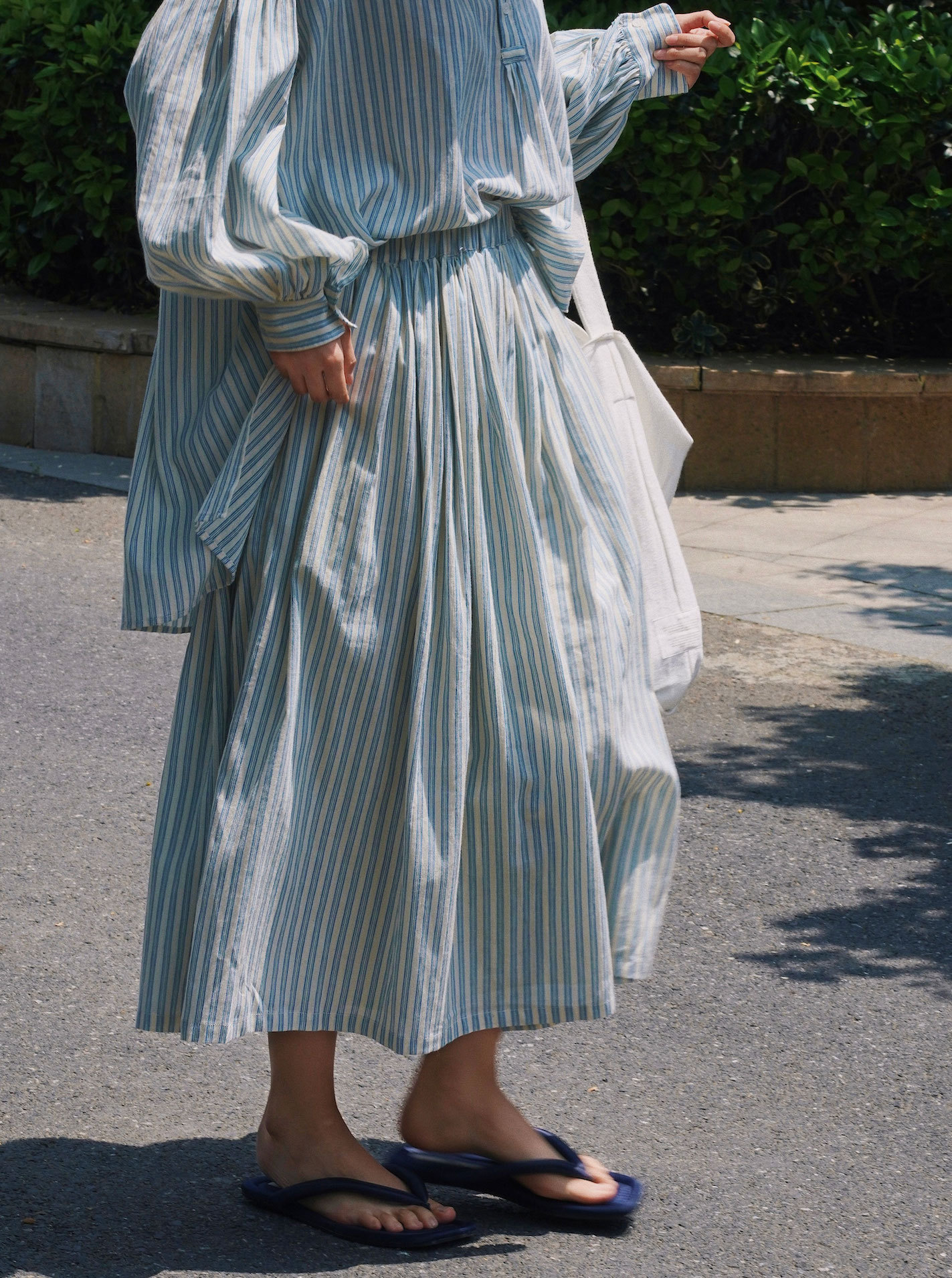 5F85AF21-B9D7-4BDF-8311-00AA29