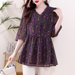 2025 New Plus Size Women's V Neck Floral Age-Reducing Style A-Line Version Fat mm Fashionable Versatile Slimming Look Tops for Women
