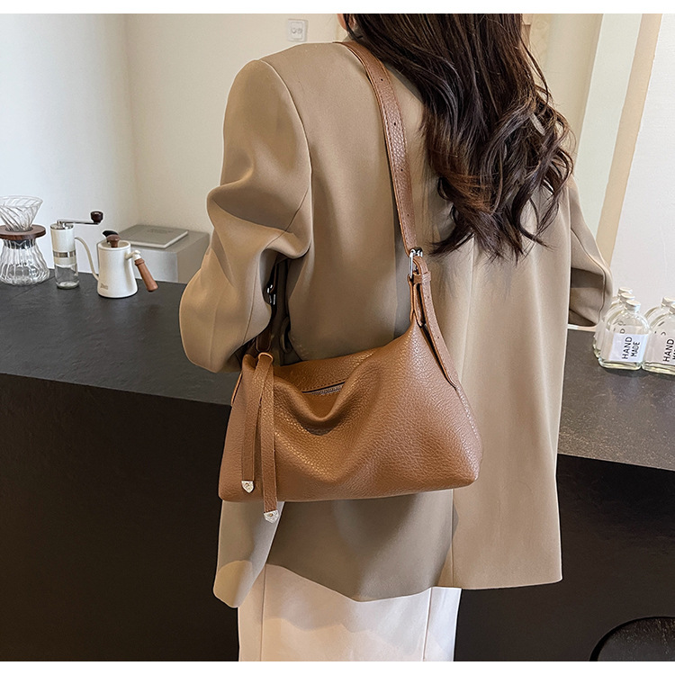 High quality texture large capacity 2024 summer new item niche design pillow fashionable versatile single shoulder_voghion.com