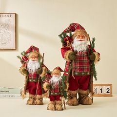 鑫特安クリスマス新商品サンタクロース人形はショーウインドーの装飾品を飾っています。