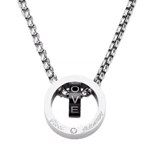 环环相扣钛钢项链男潮流韩版小众轻奢双环吊坠男学生简约时尚个性