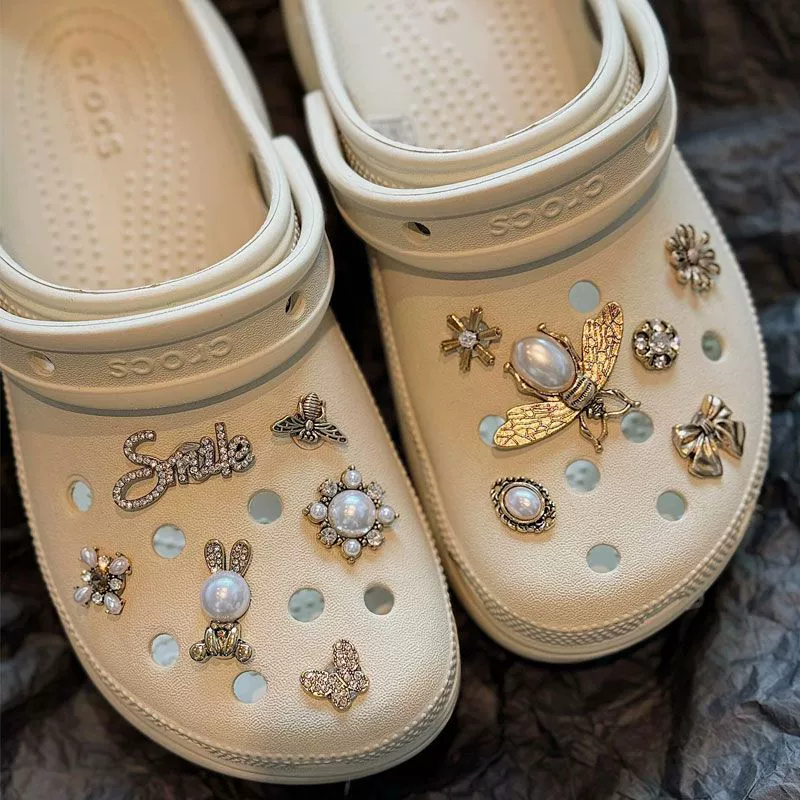 Аксессуары Crocs, набор цветов для обуви DIY, Xiaohongshu рекомендует стразовые яркие многоцветные сменные наборы цветов для обуви Crocs