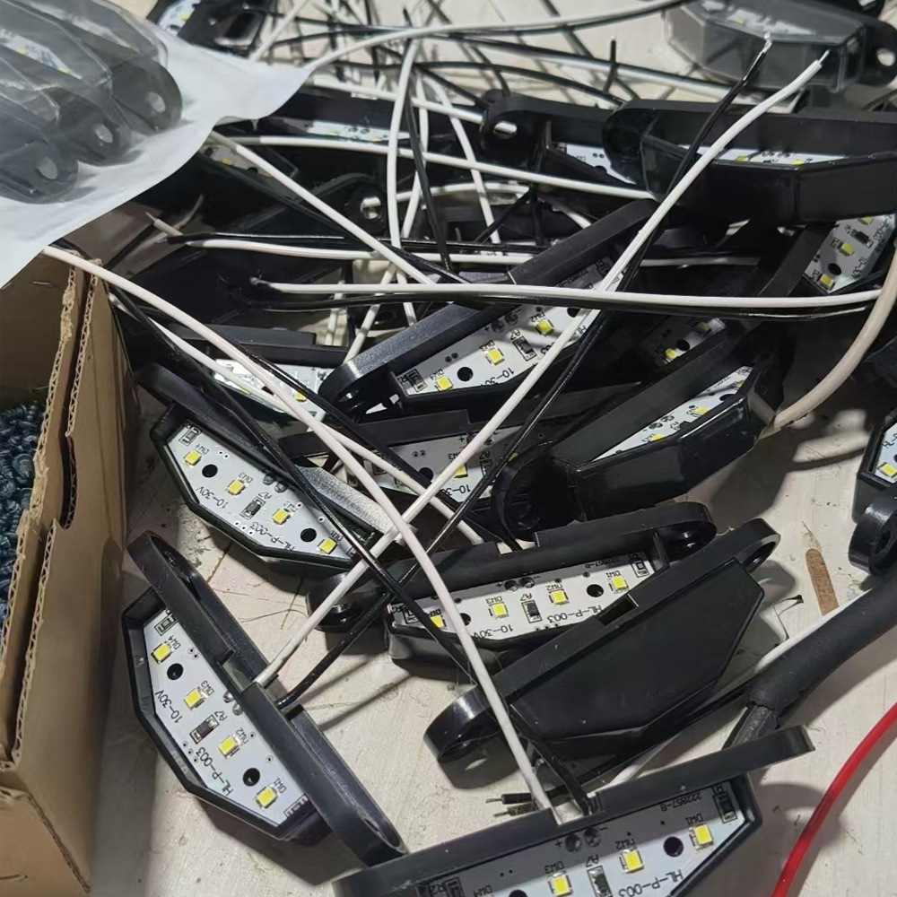 Aliexpress Independent Site 4Led Plastic License Plate Light Truck Trailer Tail Light Compartment Light Side Light