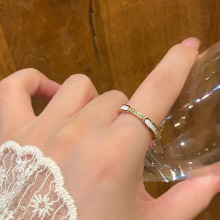 贝壳镶钻钛钢戒指女轻奢小众设计高级感时尚个性食指戒指环不掉色