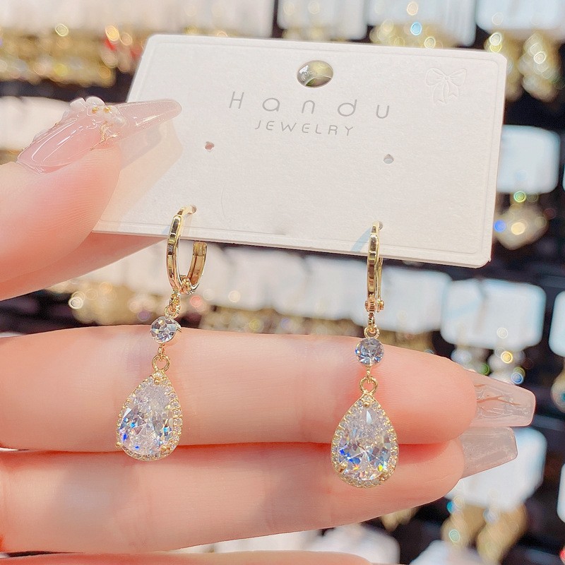 1 Set 1 Pair Simple Style Round Alloy Patchwork Inlay Zircon Women's Drop Earrings Earrings Ear Studs display picture 2