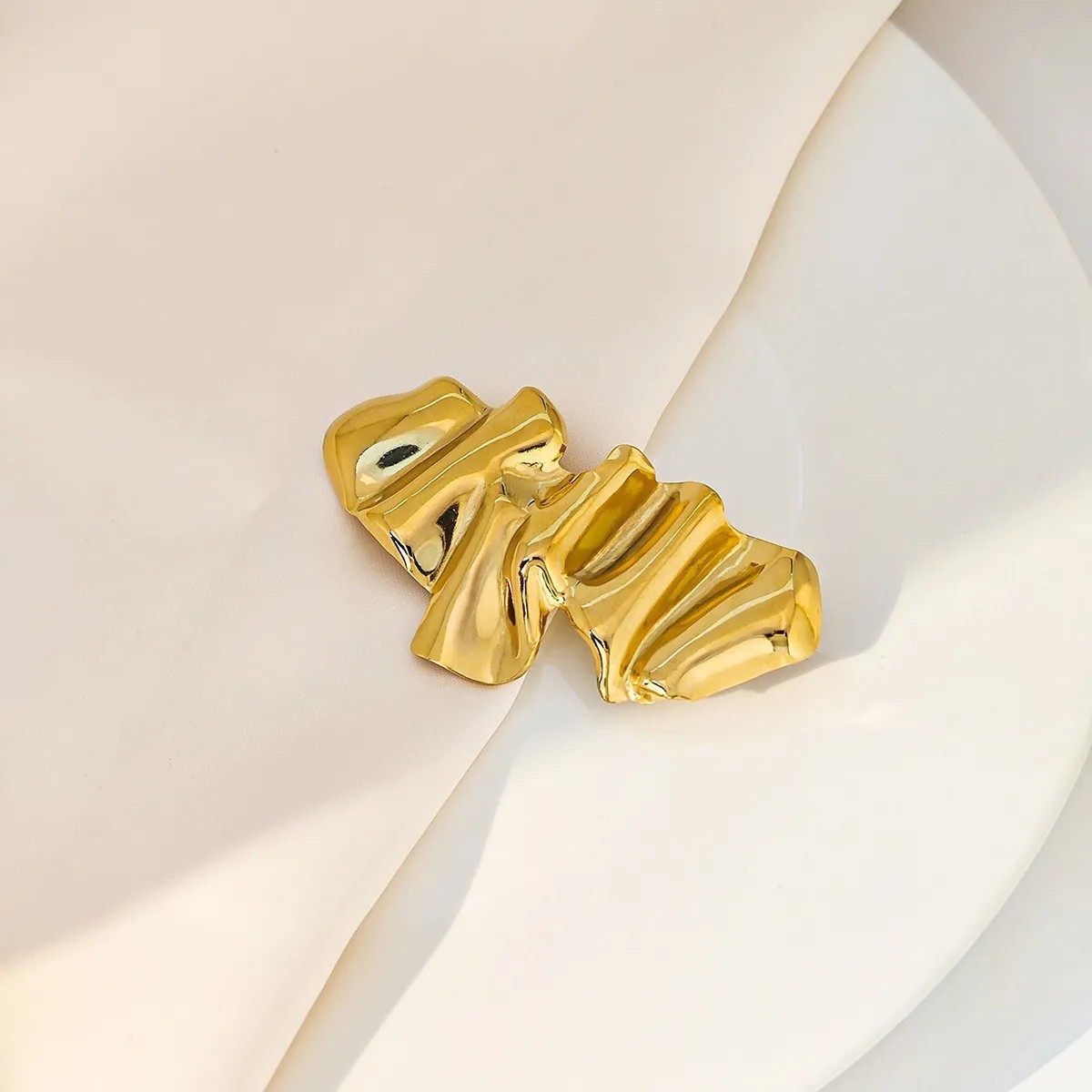 Broche en alliage irrégulier à effet froissé, style bouton décoratif tissé, très populaire à l'international. Accessoires pour col de chemise._voghion.com