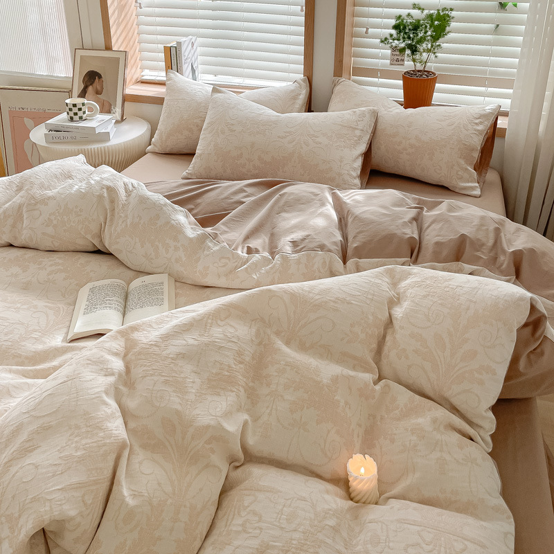 Clase ligera de lujo A algodón lavado de algodón de cuatro piezas de tres capas de hilo jacquard edredón cubierta sábana de algodón de fibra larga cama de algodón de cuatro piezas